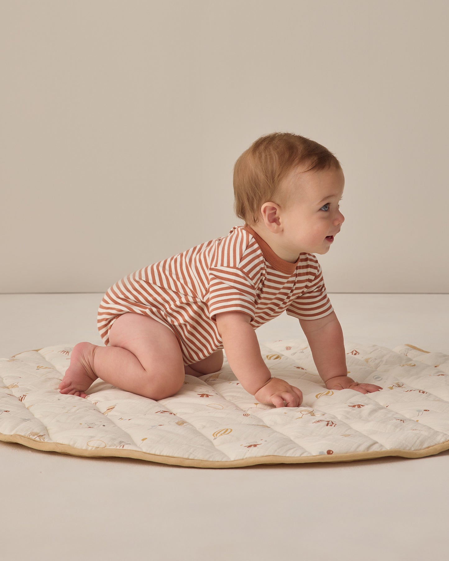 Quincy Mae Relaxed Bubble Romper in Poppy Stripe