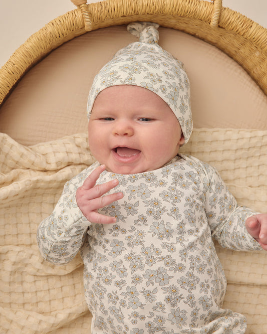 Quincy Mae Bamboo Baby Gown & Hat Set in Blue Floral