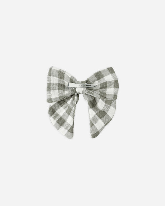 Quincy Mae Bow in Forest Check