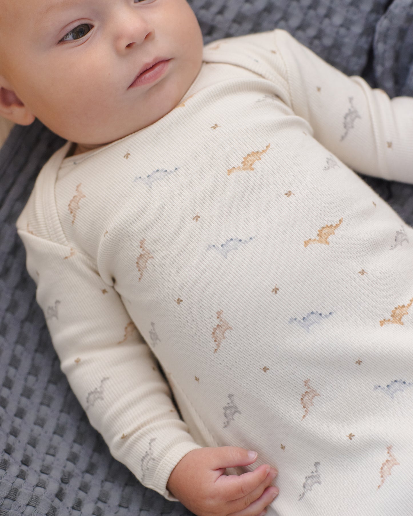 Quincy Mae Knotted Baby Gown & Hat Set in Dinos